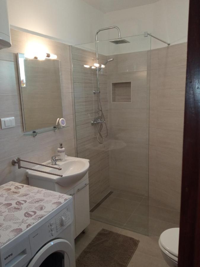 Apartman Nensi Apartment Воднян Екстериор снимка