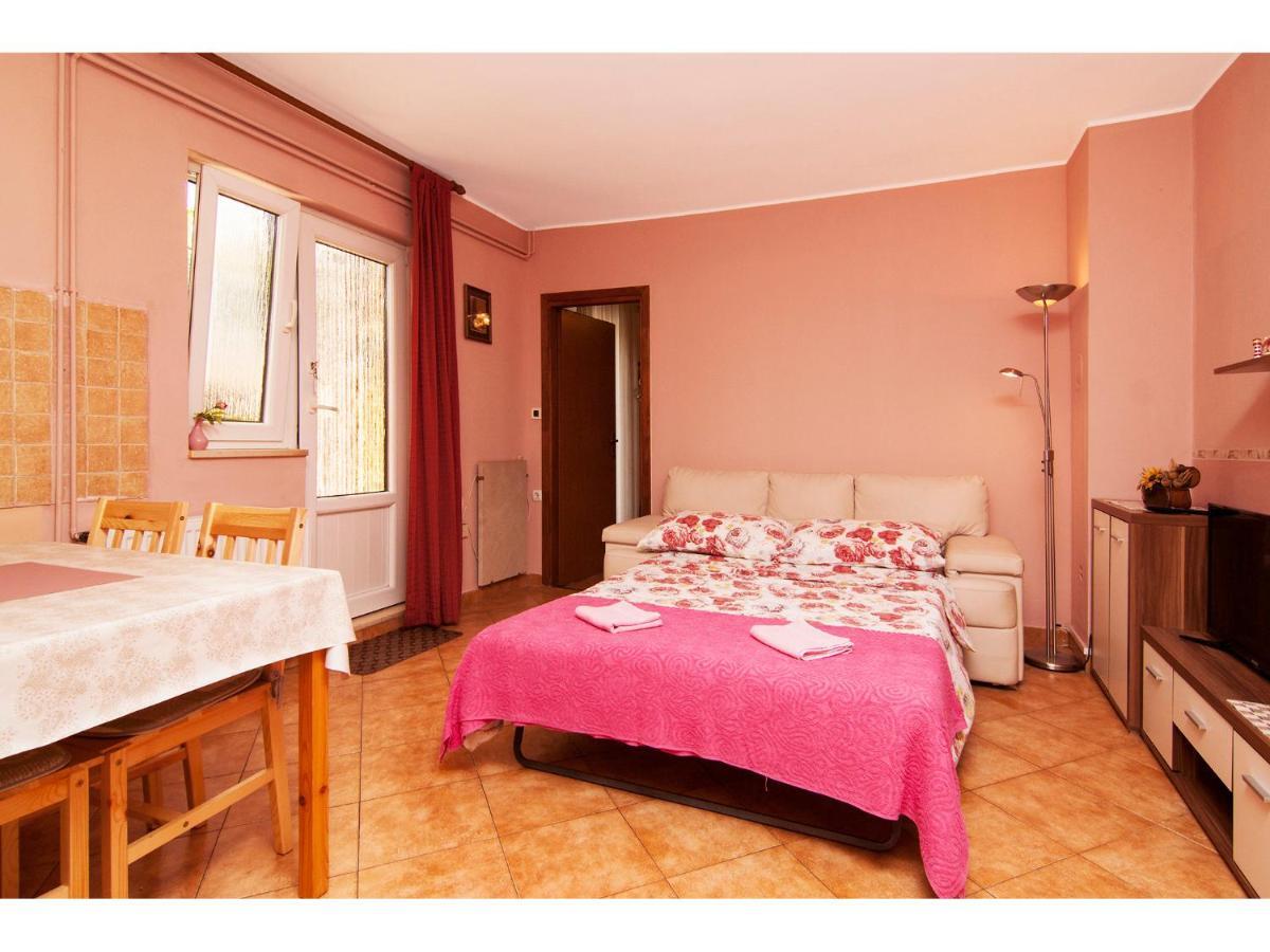 Apartman Nensi Apartment Воднян Екстериор снимка