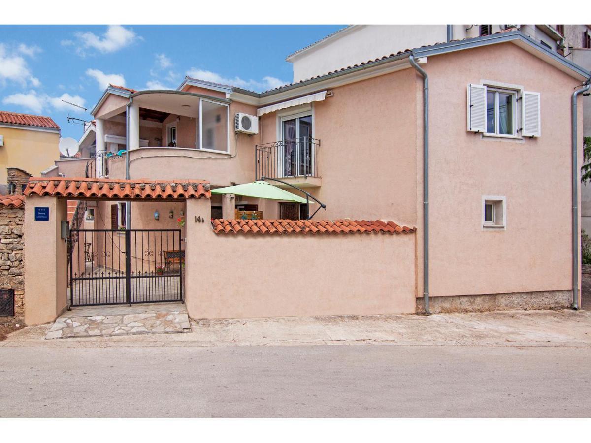 Apartman Nensi Apartment Воднян Екстериор снимка