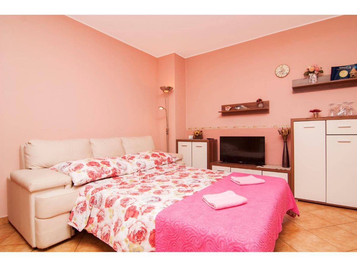Apartman Nensi Apartment Воднян Екстериор снимка